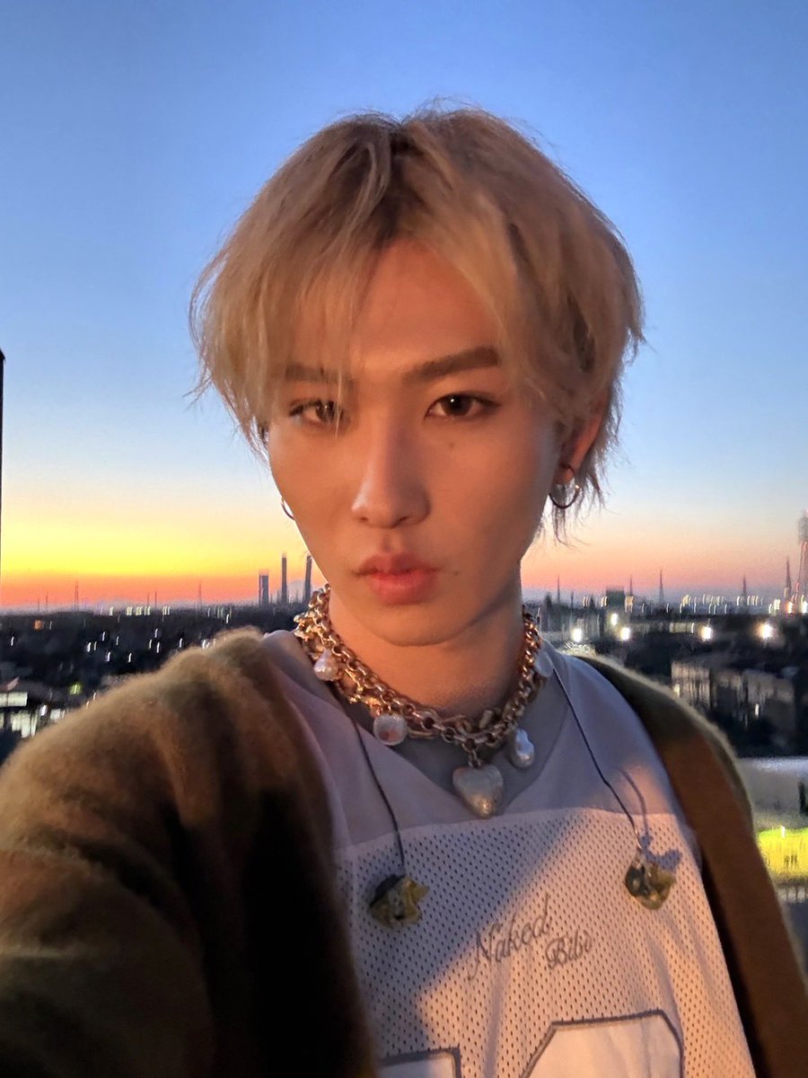 _KID_PHENOMENON's tweet image. Pre-ProductionのONE DAY観てくれたー？🫣

アコースティックいいよね

でもって景色綺麗すぎたから共有✌🏻

夕日大好きなんよ

まだ観てない方は是非〜！

youtu.be/H3jIRFqcRnA

#PreProduction #ONEDAY
#キドフェノ #山本光汰
#KIDPHENOMENON