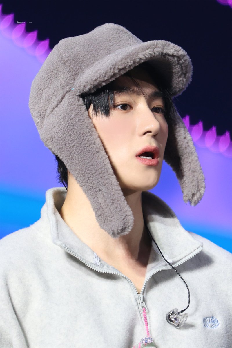 𝑭𝒐𝒓 𝒔𝒆𝒂𝒔𝒐𝒏 tweet media