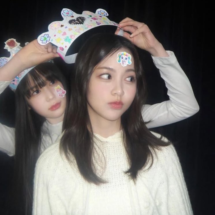 carmenpict's tweet photo. Queen Carmen

#Hearts2Hearts #CARMEN #카르멘 @Hearts2Hearts https://t.co/9HPZANWW8s