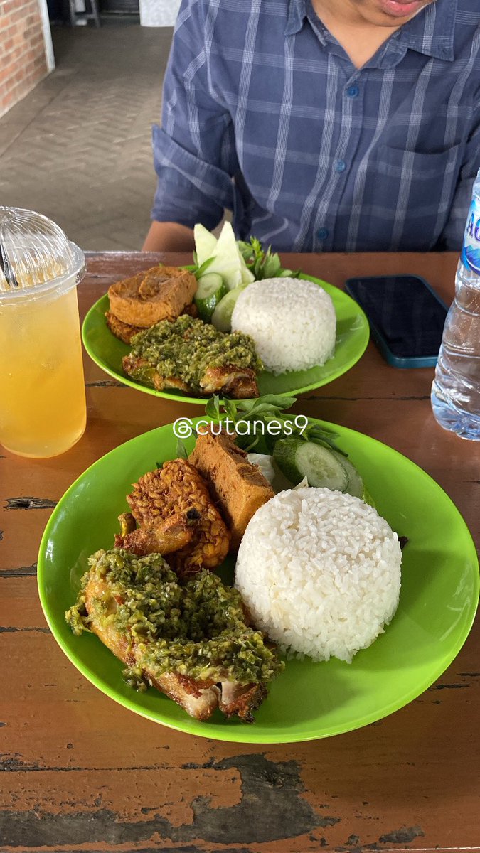 cutanes9's tweet photo. Alhamdulillah hari ini, Sabtu 22 Feb 2025 serah terima kunci 🏠kita 🤲🏻 https://t.co/9I7iym1Zm8