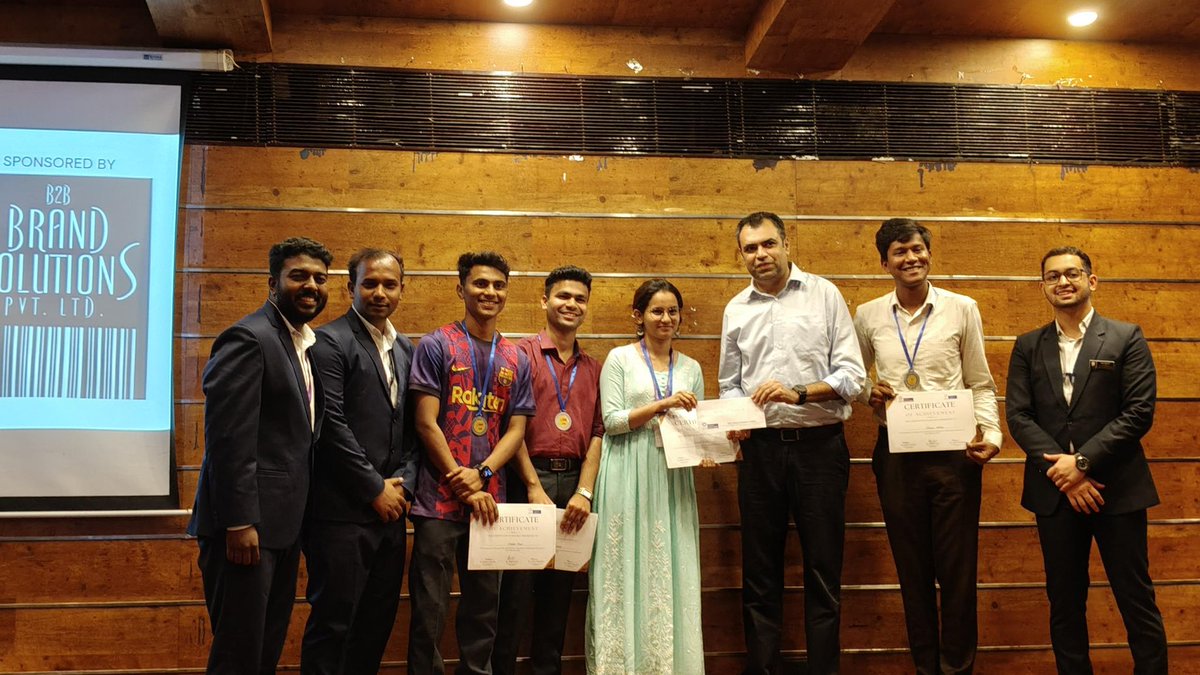 SIESSBS's tweet photo. 🎉 AD MAD 2025 – A Hit! 🚀

Congrats to our winners! 🏆🔥

🥇 Abhishek Tikhe, Sriya Das, Ishika Rode &amp; Dwij Iyer
🥈 Suyash Sankpal, Nilesh Kahar, Jayesh Neel &amp; Sanjali Surve
🥉 Mayuresh Karajgi, Abhishek Patil, Alan Roy &amp; Abhishek Rane https://t.co/ZvHiMGAOLc