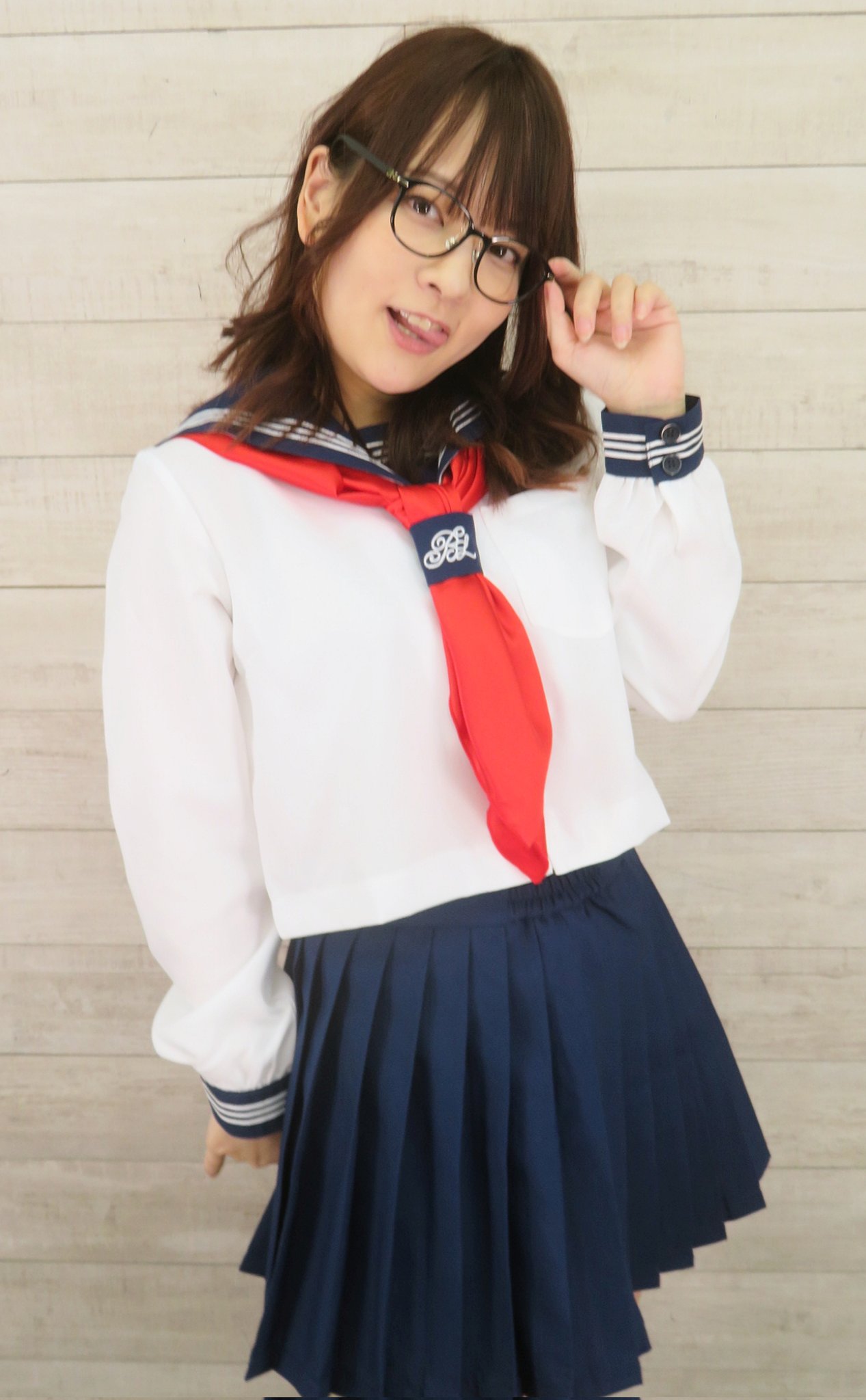 あべみかこ制服 