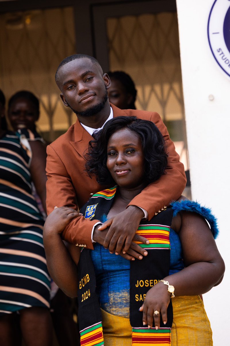 jsarkodie2003's tweet photo. To my siblings and dad, thank you for standing by me, believing in me, and pushing me forward even when things got tough. Your love and encouragement have been my greatest strength.
#UGGraduation #UGClassOf2024 https://t.co/gNq0uv01iq