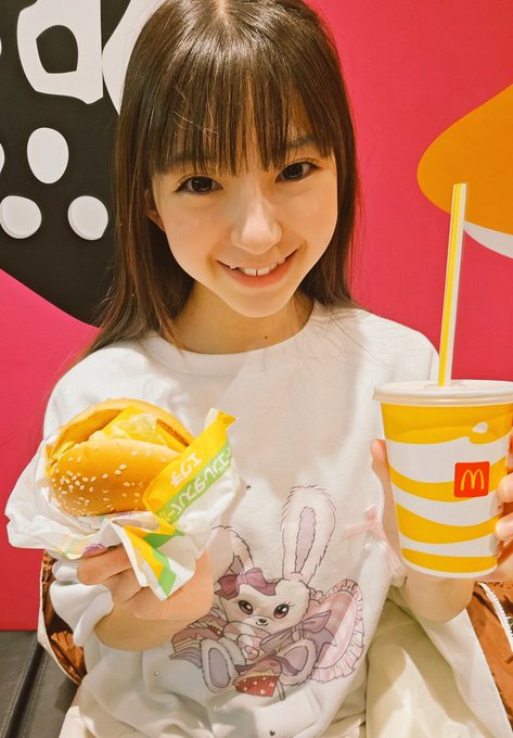 Twitterのコスプレ画像15