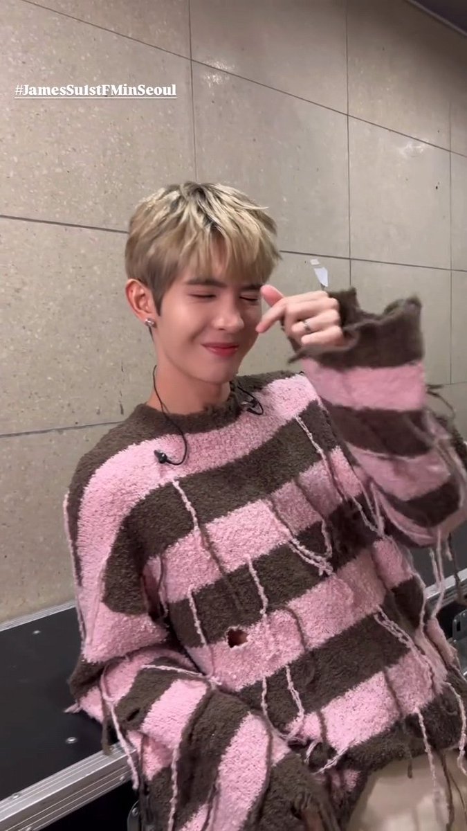 第二套衣服很軟乎乎很可愛
🥰🥰🥰
igs@pker
JAMESSU 1ST KOREA FM
#JAMESSU1stFMinSeoul
#JamesSu