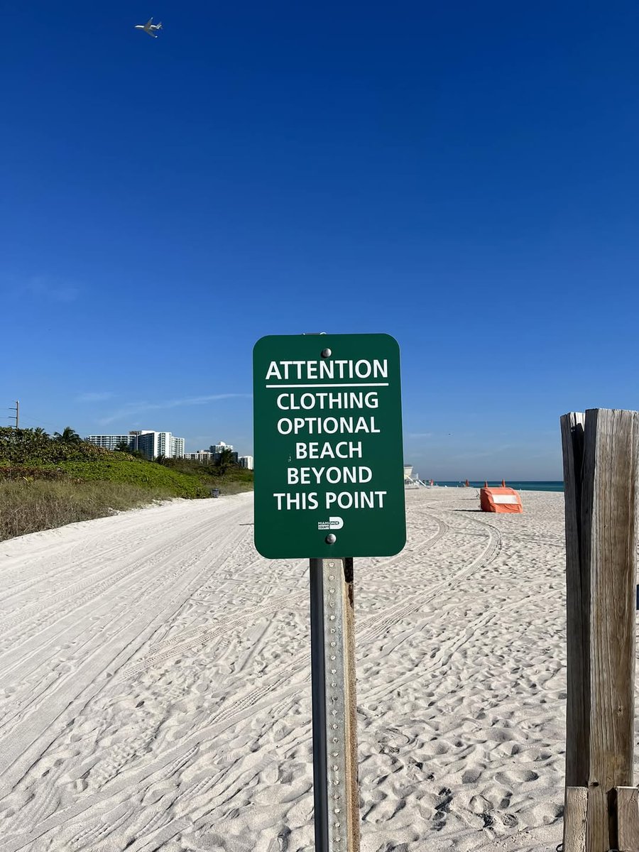 backroadsnature's tweet photo. #bodypositive #bodypositivity #naturism #nudism #naturist #nudist #naturistmeme #nudistmeme https://t.co/zNdYPVQcAj