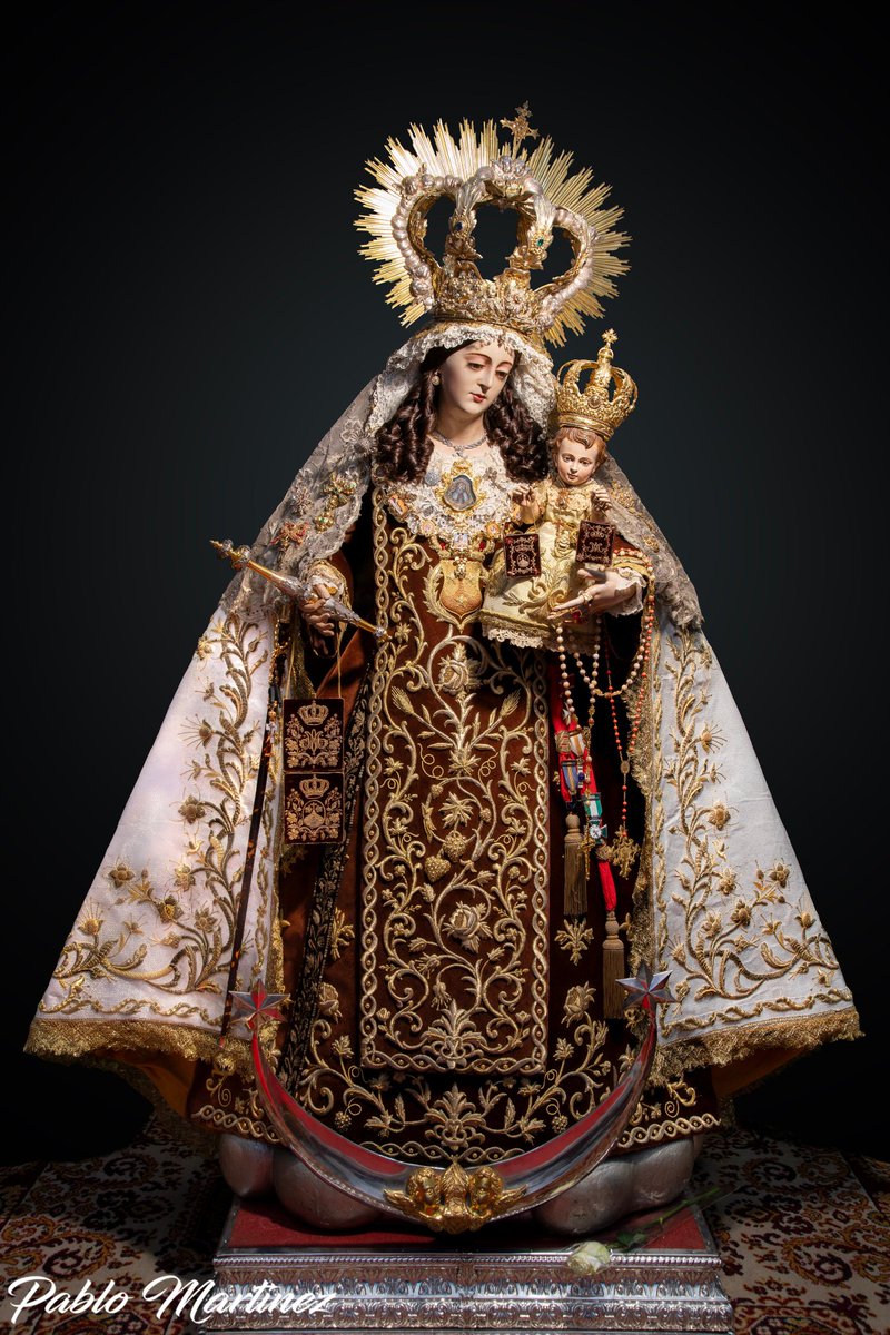 Jos_trigo's tweet photo. Sábado del Carmen. Gracias Madre nuestra por darnos el regalo de Carmen, Tú que eres horizonte y vida. Cuídala siempre, que lleva Tu nombre. Reina y Hermosura nuestra. https://t.co/fJJnImqXAV