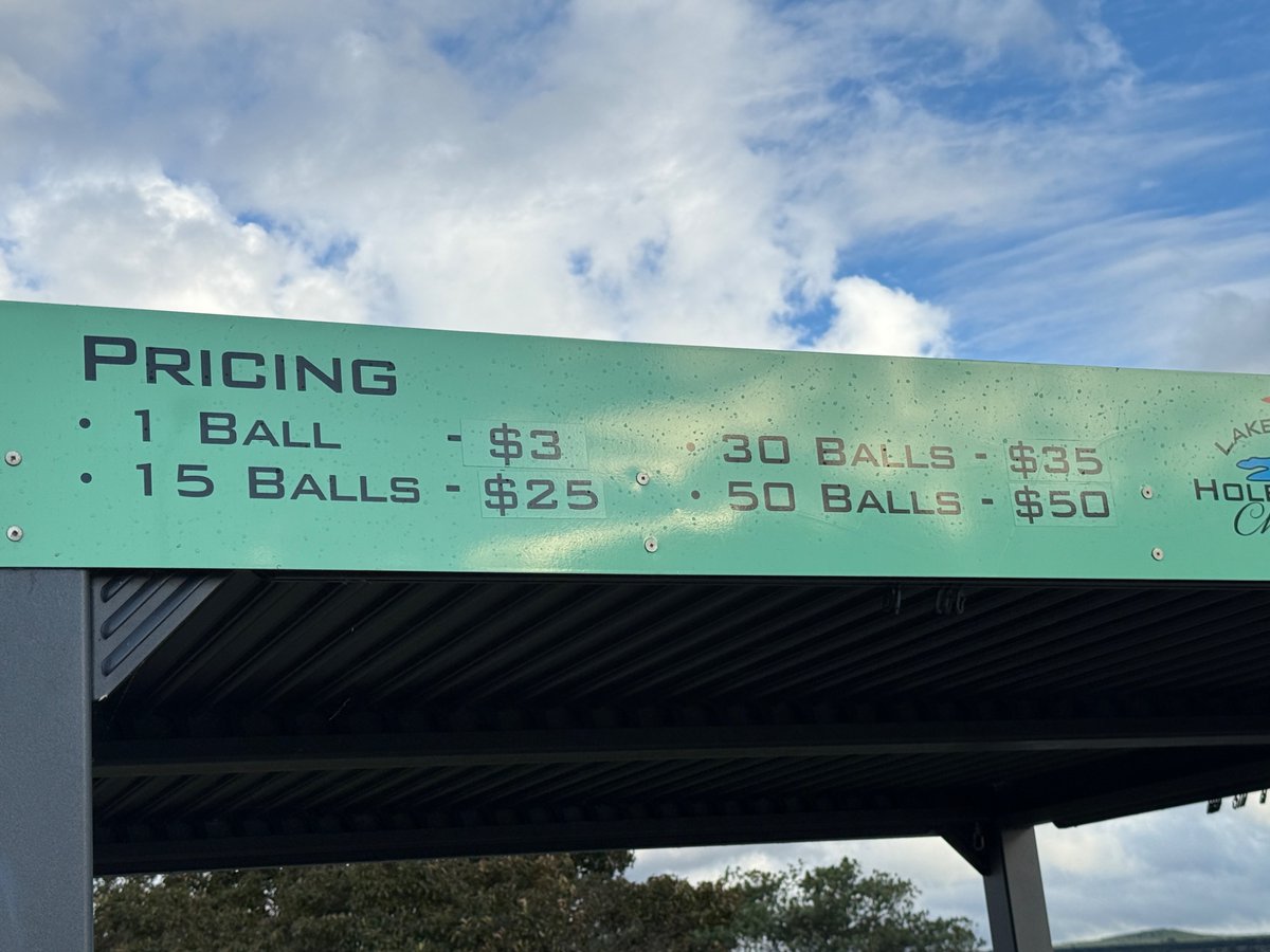 Rick Golfs tweet media