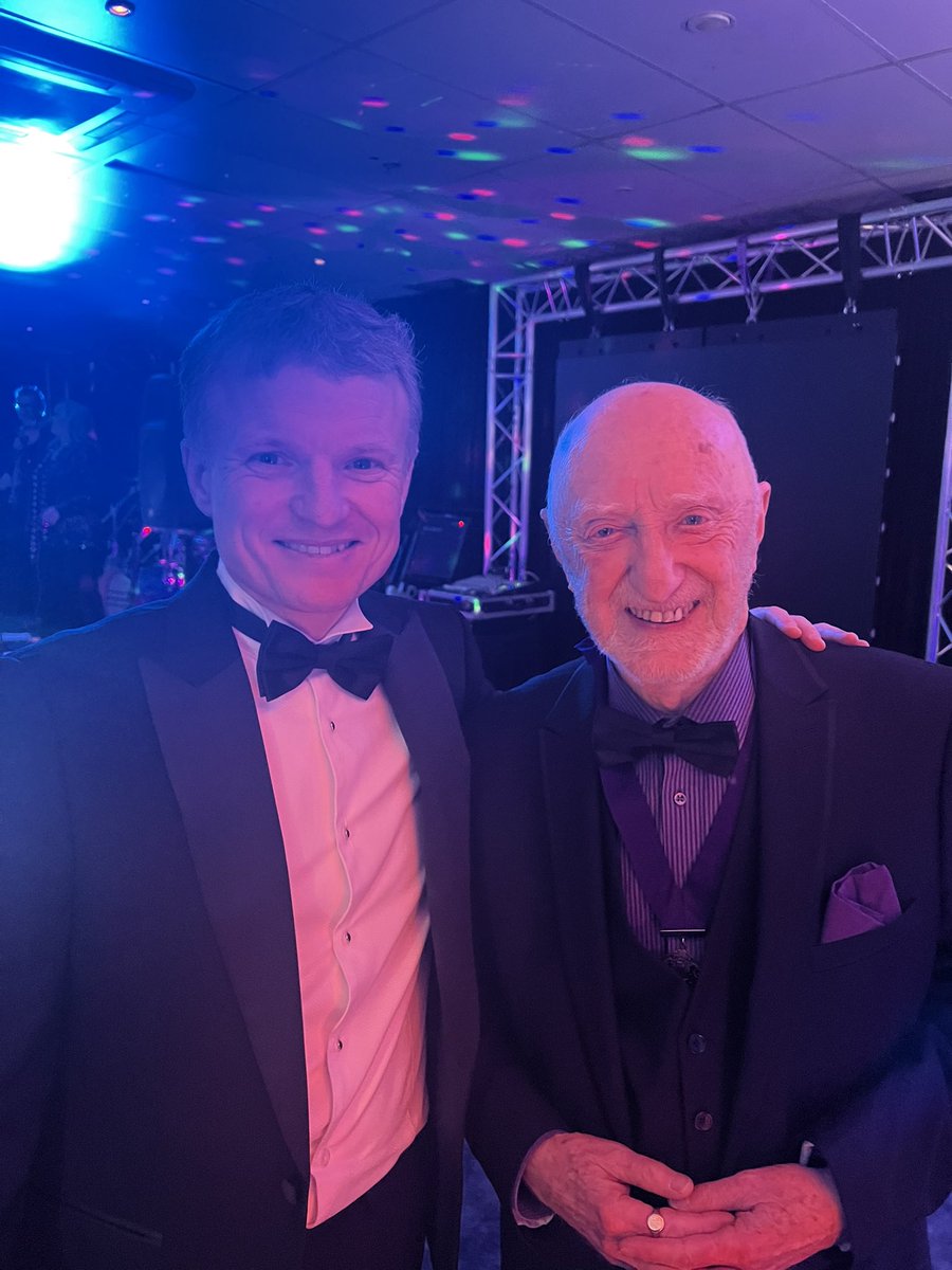 Thank you <a href="/HaltonMayor/">Mayor of Halton</a> for a spectacular evening 🤵 

#wearehalton 
#aboutlastnight