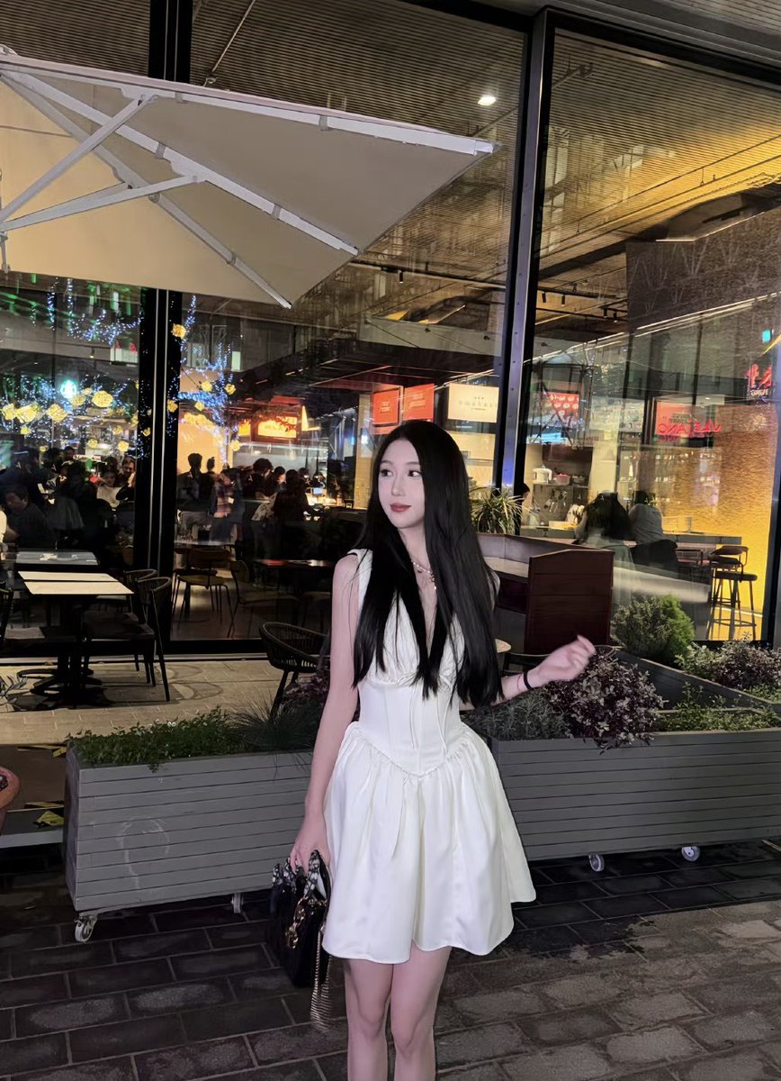 ouyang115's tweet photo. Work hard and enjoy life every day! https://t.co/9eDIkTeuYb