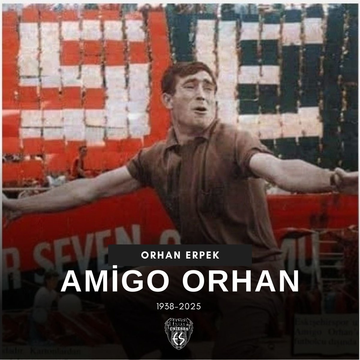 Türk futbol tarihinin ilk amigosu, Eskişehirspor’umuzun efsane ismi Orhan Erpek’in vefatını derin bir üzüntüyle öğrenmiş bulunuyoruz.

Eskişehir’de tribün kültürünün ve Eskişehirspor’a bağlılığın temelleri, Amigo Orhan ve arkadaşlarının büyük emekleriyle atıldı. Onların