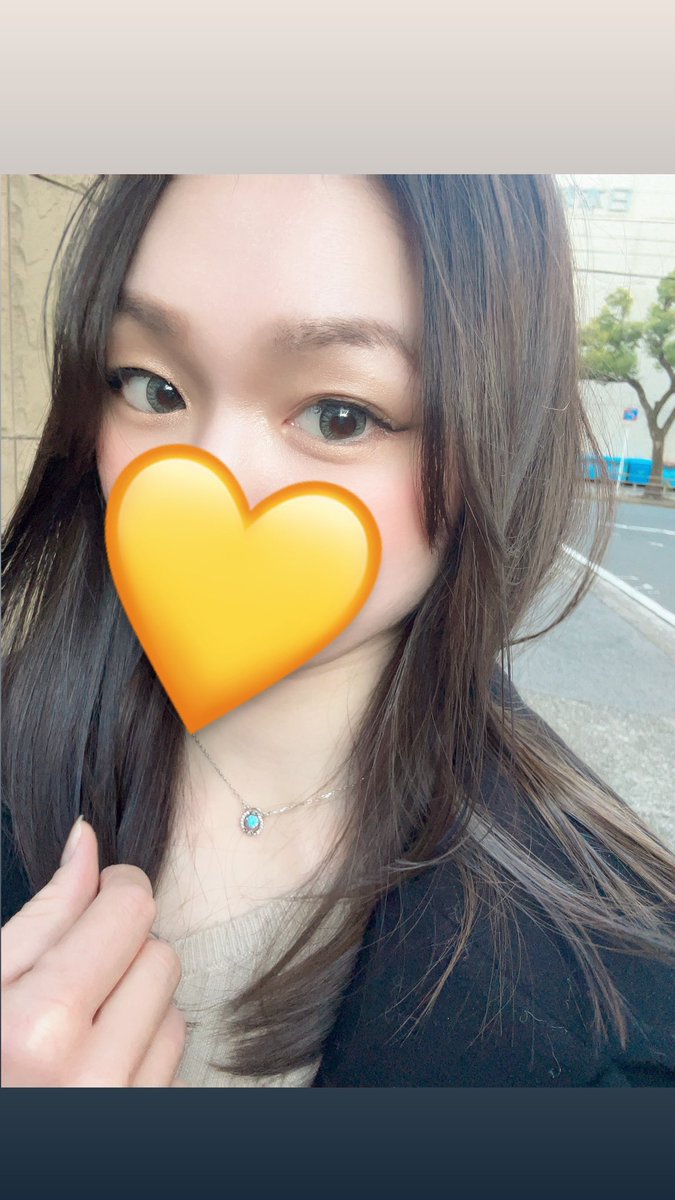 Emi_kuchan's tweet photo. 美容院行ってきました🥰
綺麗にしてもらったにゃ✨
落ち着いた色 https://t.co/HvduwUyKeg