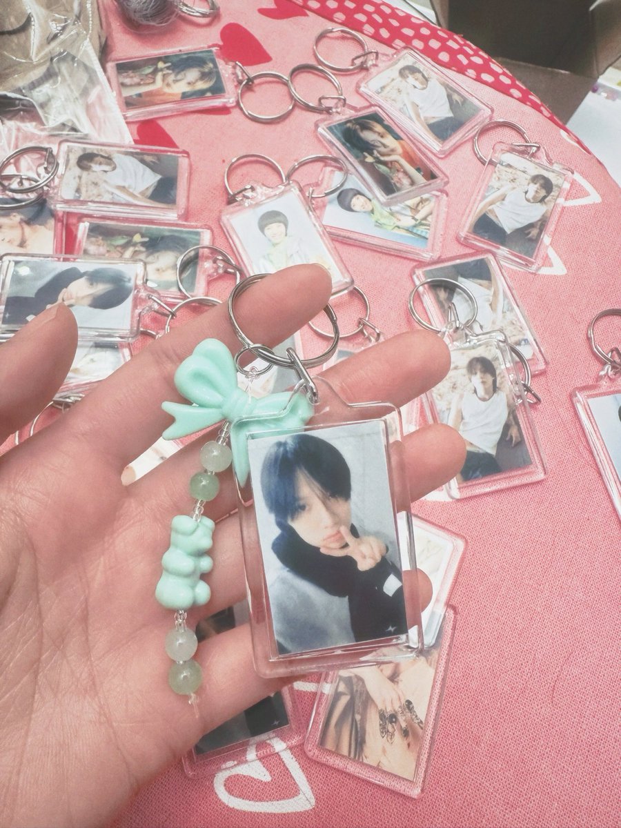 adorablykey's tweet photo. Ephemeral Gaze LA freebies!

Logging in a yr later to say I’ll be at Taemin’s concert in LA on Sunday! TAEMates!! I’ll be giving away these keychain mini photocard freebies! Come find me~

#TAEMIN #태민 #TAEMIN_WORLD_TOUR 
#Ephemeral_Gaze #Ephemeral_Gaze_in_LA https://t.co/rb3dphDVCj