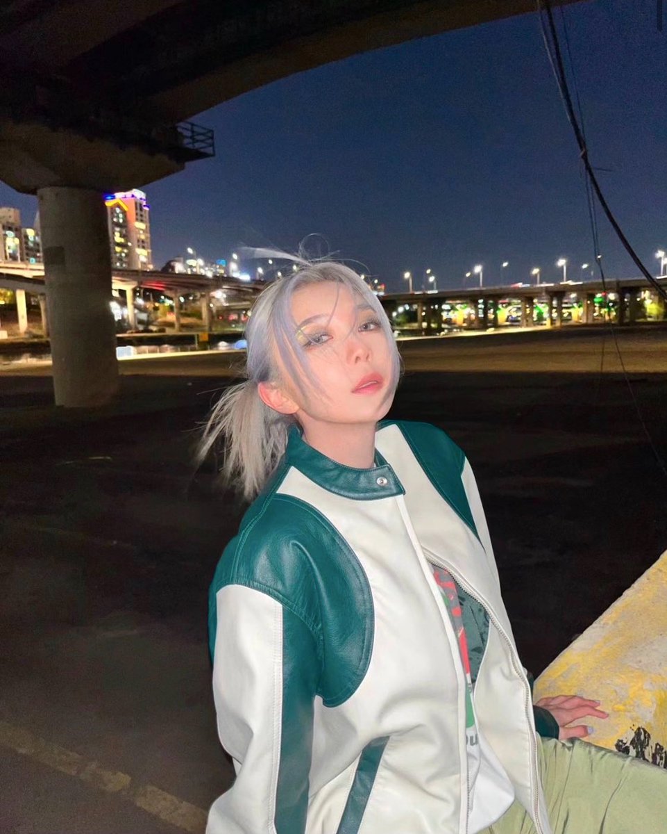 dami snaps (SLOW UPDATES) tweet media