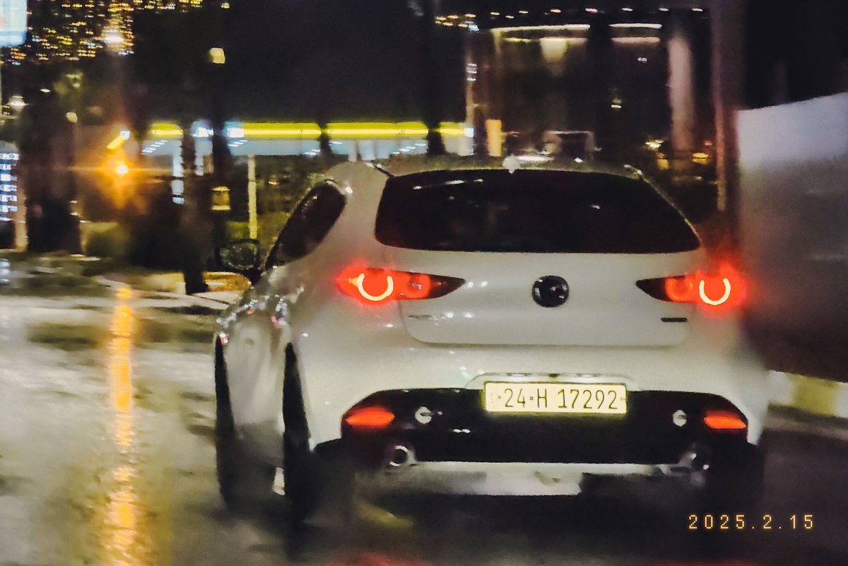 Anas_architect's tweet photo. Cool pics of a car. https://t.co/53Fs3X3UDo