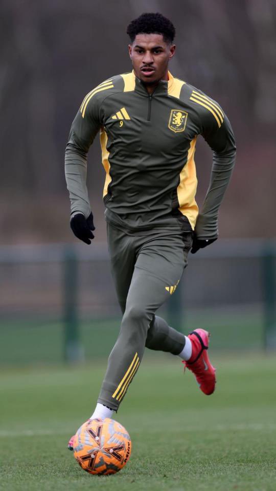 DistinctiveGB's tweet image. If Marcus Rashford scores first today in the Aston Villa v Chelsea game, we’ll give away a Stone Island Gilet worth £715! 😀⚽️

Retweet &amp;amp; Follow @DistinctiveGB to enter!

Good Luck 🙌🏻🏆