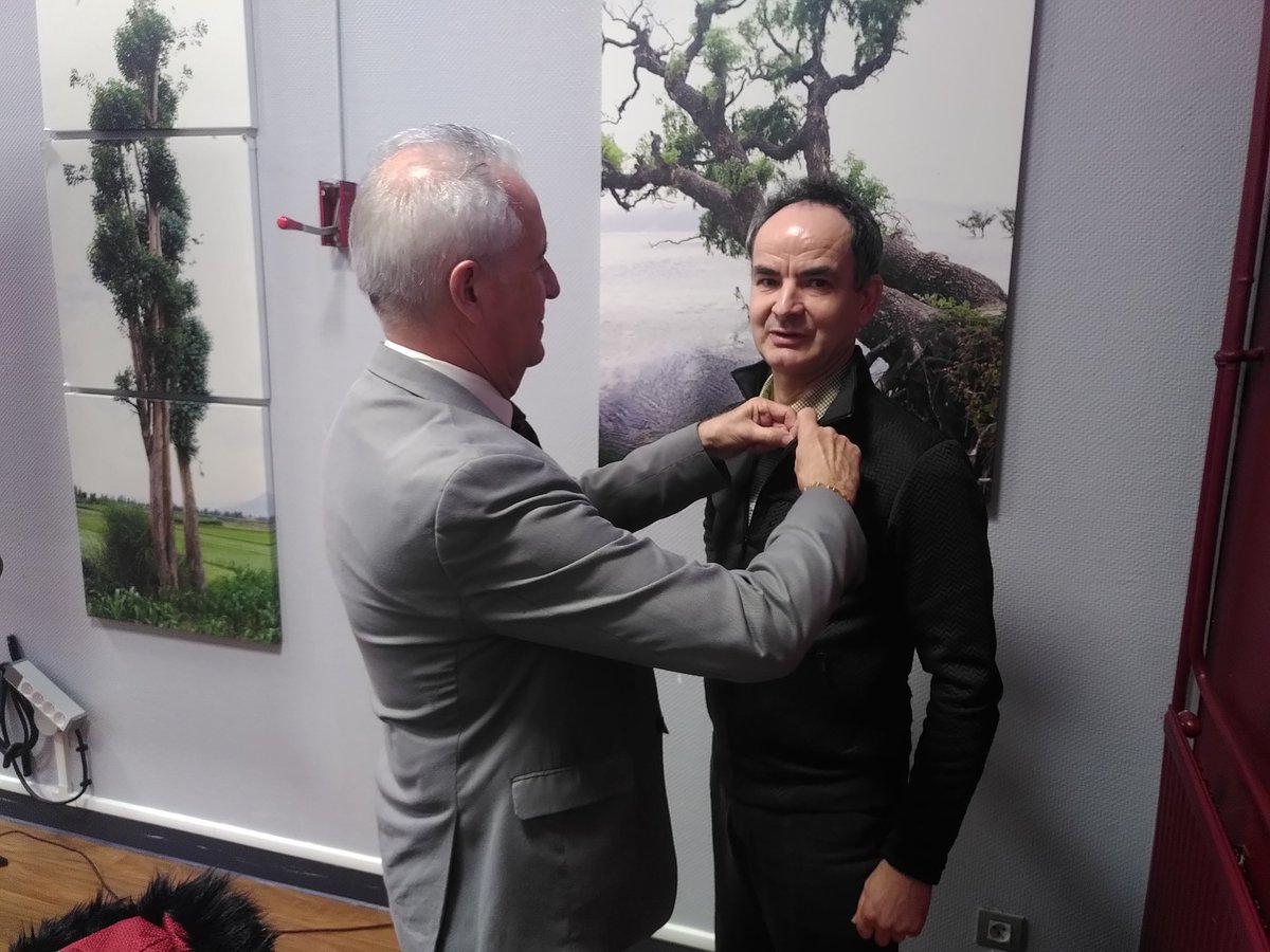 Réunion annuelle du conseil national jeunesse en ce samedi 22 février au CIS Paris Kellermann.

La matinée a débuté par la remise de l'insigne fédérale à deux nouvelles personnes récemment nommées conseillers régionaux à la jeunesse par leurs groupements régionaux !