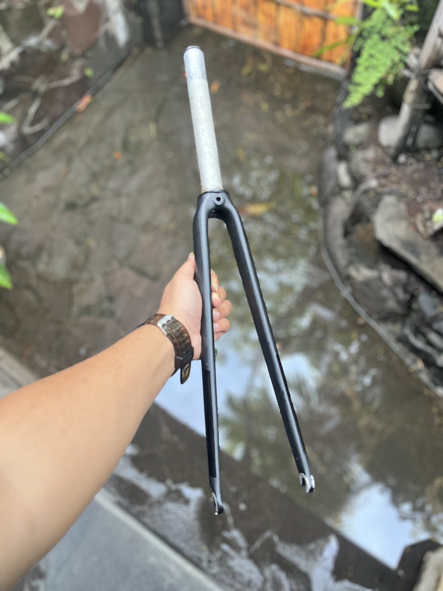 rinaldyperca's tweet photo. 🔥WTS🔥
fork tsunami copotan (warna bawaan)
steertube masih panjang 22cm
price 550k
lokasi surabaya
minat? DM aja
thankyou #fnfjb https://t.co/WvQgCw4cz5