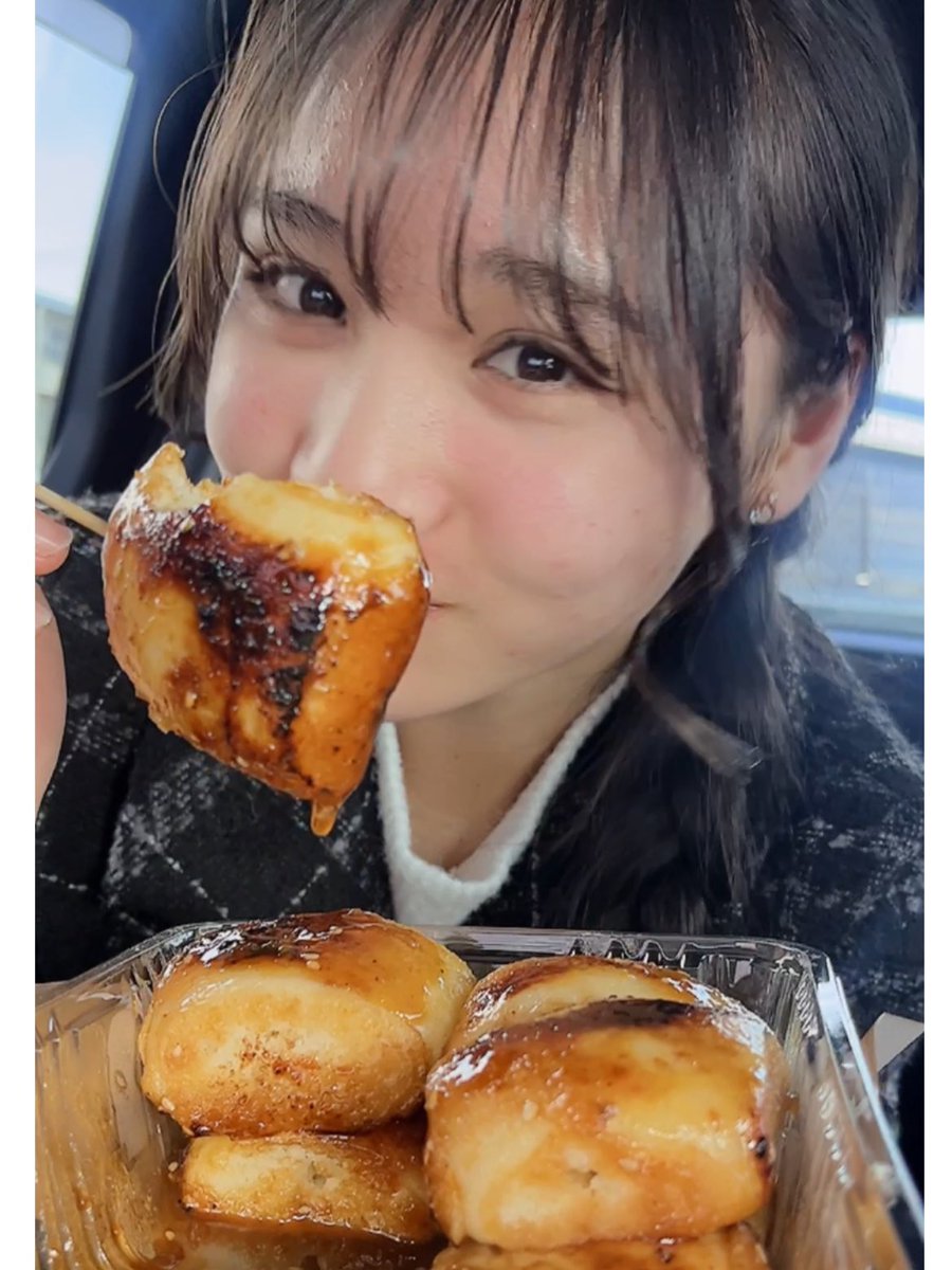 昨日
公立高校の受験がおわりましたーー♪

結果はまだまだ先だけど

受験勉強が終わったので

またＸはじめまーす

焼きまんじゅうで乾杯

ひらり

#受験終了　
#中学生
#高校受験
#焼きまんじゅう
