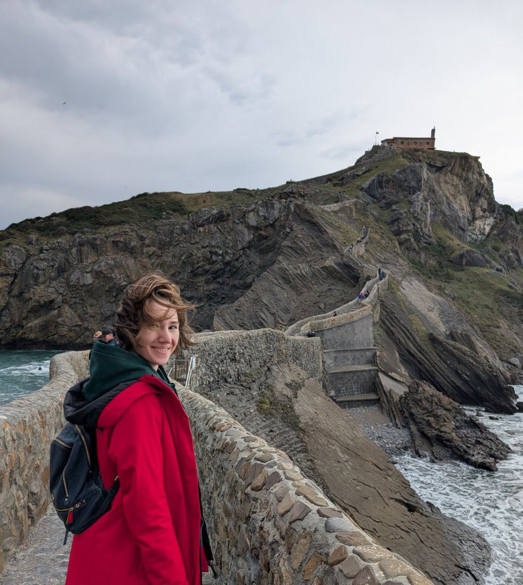 Драконья матерь мчит к Драконьему камню