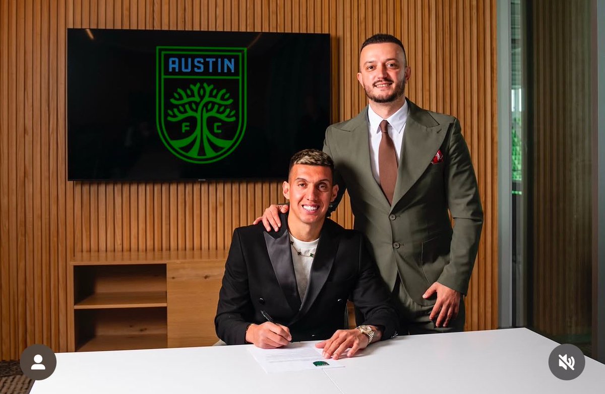 _FootballAgents's tweet photo. 🟢⚫️ BFM’s Albanian agent Franci Bode alongside Myrto Uzuni after finalizing his signing to Major League Soccer franchise Austin FC. 🇦🇱

📸 @bfm.al @franci.bode https://t.co/fHoTNZgvWW