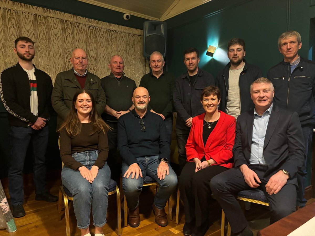CavanSinnFein's tweet image. Ádh Mór to the new Cathaoirleach of Cavan Sinn Féin Michael ‘Bricker’ Wall and to the 2025 Officer Board, selected at tonight’s AGM in Drumalee 👍🇮🇪

GRMA to outgoing chair of An Comhairle Ceantair Seán Murphy for his hard work and capable leadership over the past year 👏