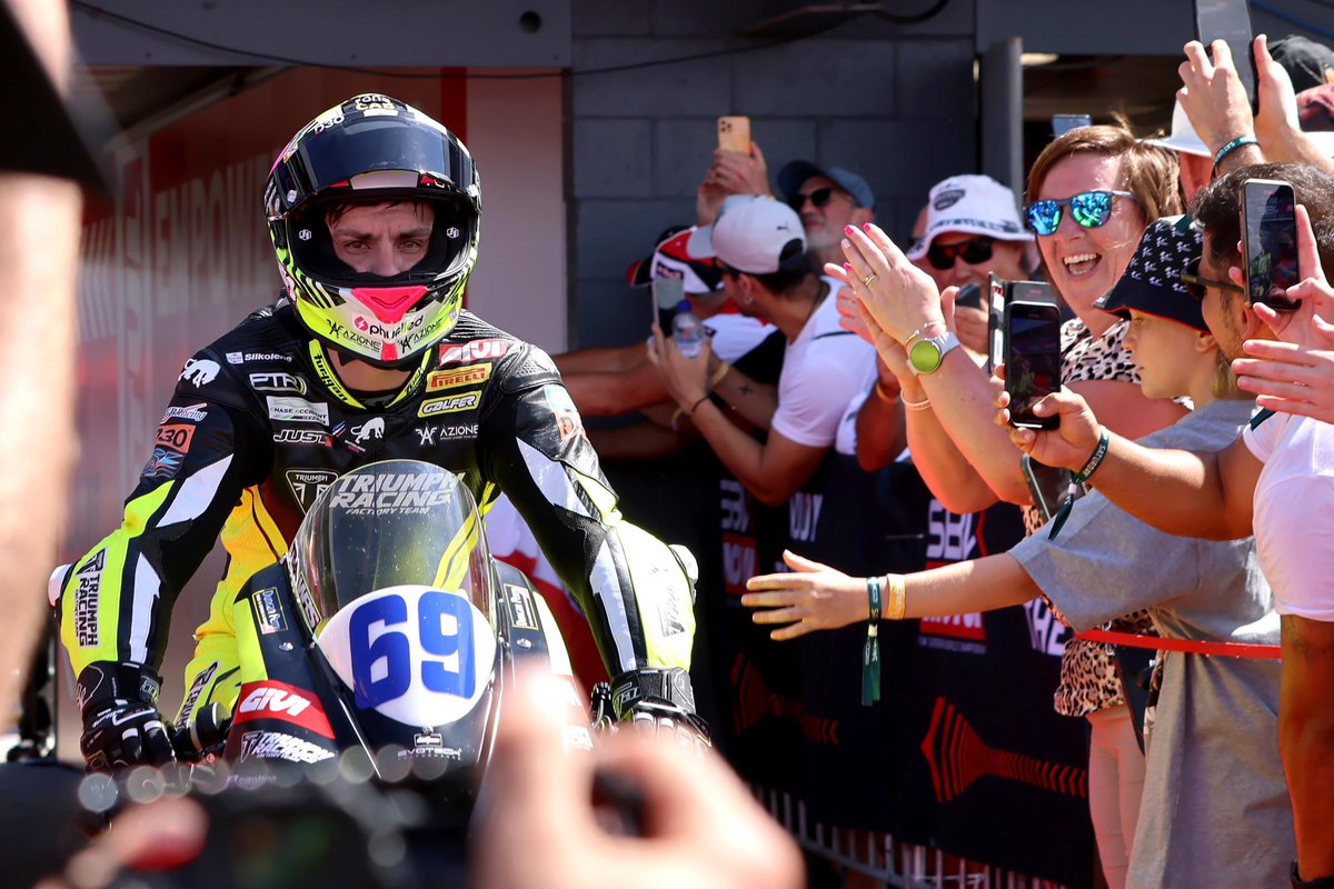 phuelled's tweet photo. Gettin’ warmer @TomBoothAmos Race 1 P2.

#AustralianWorldSBK 🇦🇺 #WorldSSP #PodiumJuice https://t.co/81fdW7zz9A