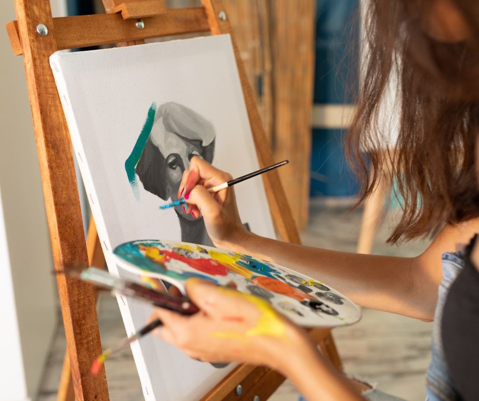 GVA Educació (@gvaeducacio) on Twitter photo 📚Educació premia al millor alumnat d'ensenyances artístiques professionals d'Arts Plàstiques i Disseny del curs 23-24
👉És necessari haver finalitzat estudis de grau mitjà i superior amb una qualificació final igual o superior a 8,50 punts
🔗comunica.gva.es/es/detalle?id=… 📚Educació premia al millor alumnat d'ensenyances artístiques professionals d'Arts Plàstiques i Disseny del curs 23-24
👉És necessari haver finalitzat estudis de grau mitjà i superior amb una qualificació final igual o superior a 8,50 punts
🔗comunica.gva.es/es/detalle?id=…