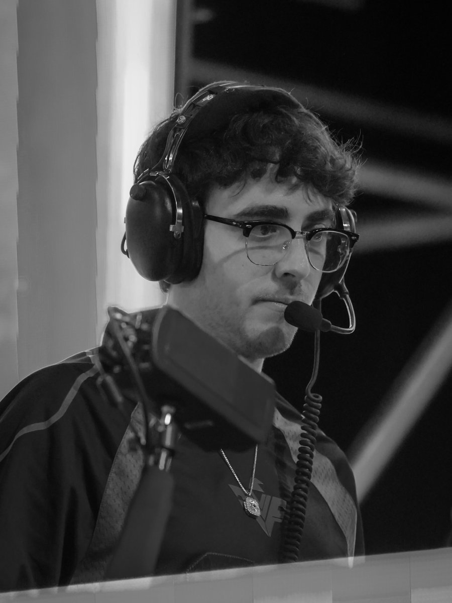 TrueGaming_ES's tweet photo. 🚨| فريق @VegasFalcons يخسر أمام @C9COD_  بنتيجة 3 - 0 في بطولة Call of Duty.

🏆MAJOR II

بإذن الله القادم أفضل 💚 https://t.co/YN5TQnP48A