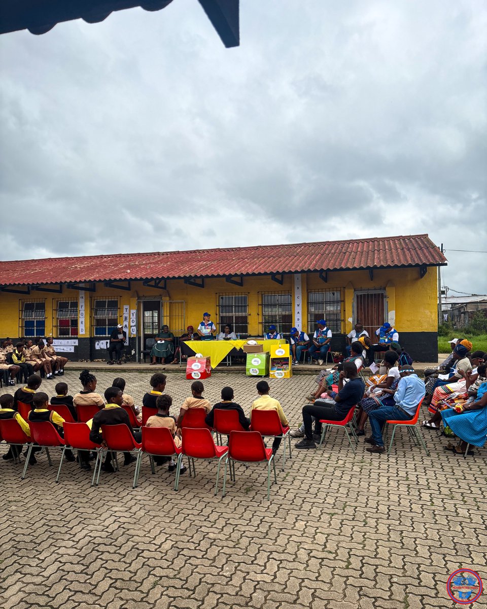 Making a difference in Qheberha with <a href="/FordSouthAfrica/">Ford South Africa</a>  &amp; <a href="/rallytoread/">Rally to Read</a> ! We’re out here empowering disadvantaged schools with reading materials and essential books—all while cruising in the new Ford Transit Custom Sport. Not only does it look cool, but it drives like a dream!