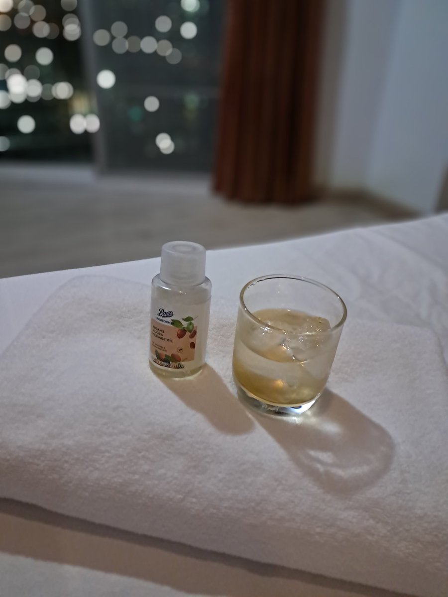 เดี๋ยวเมาละมันจะไม่ได้นวดอ่ะเซ้

#นวดเลสเบี้ยน  #เลสเบี้ยนนัดเย็ด  #เลสเบี้ยนรับงาน  #เลสเบี้ยน