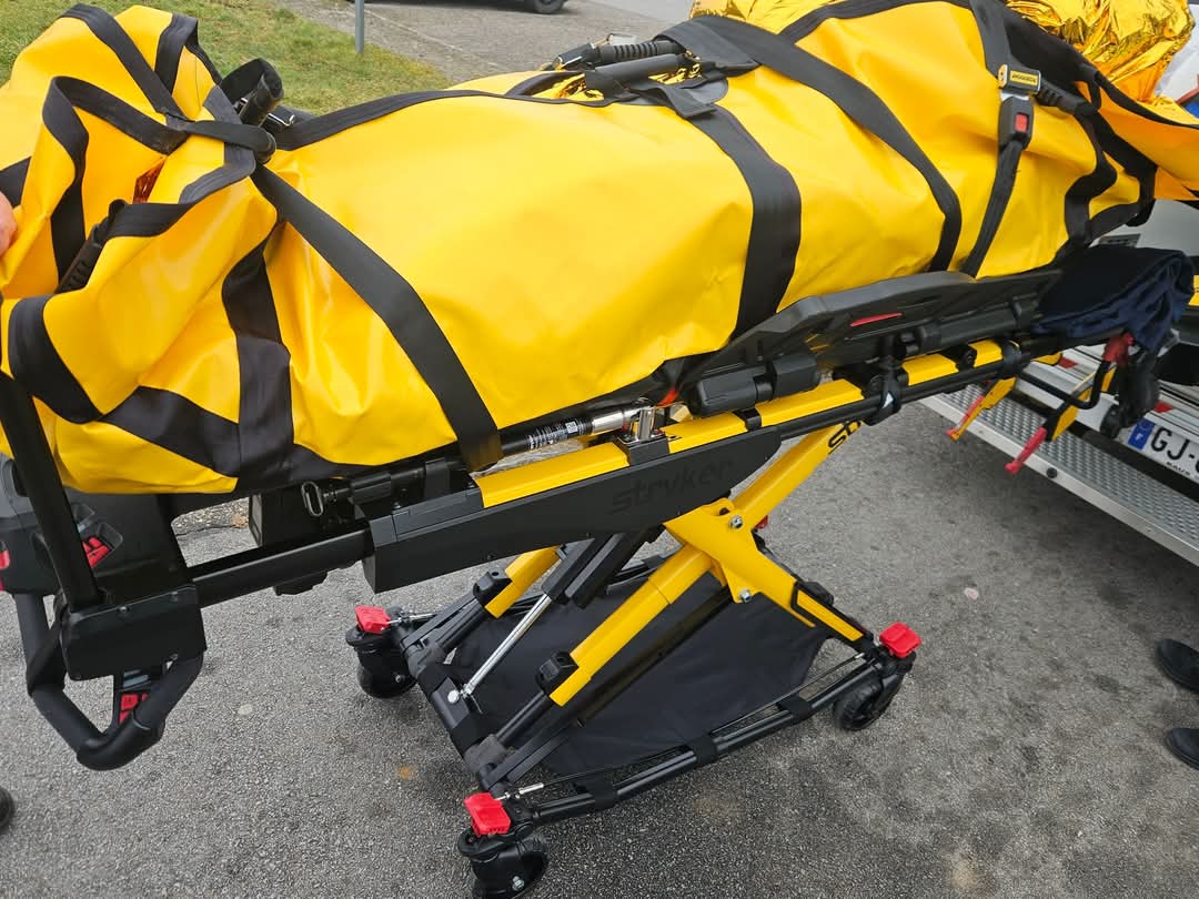 ambulancessmet's tweet photo. 🚨 Intervention en collaboration avec les Sapeurs-Pompiers des Vosges 🚨

Nos équipes ont mené une intervention en parfaite coordination....
https://t.co/N20vwnj5X4

#GROUPESMETSECOURSETSERVICES #AMBULANCESSMET #COLLABORATION #SECOURS #SDIS88 #SAMU88 https://t.co/vX3mydngFD