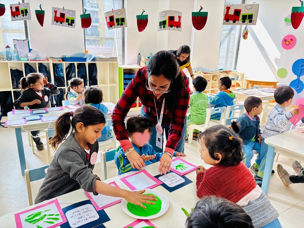 challengersgut's tweet image. Students from Pathshala had a wonderful opportunity to visit
The Learning Space School, where they engaged in various educational activities. They played #games, #interacted with the school’s students, and #shared_meals, fostering a sense of unity and mutual respect.