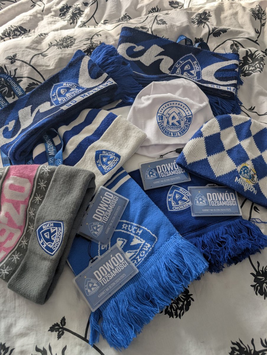 modzik1920's tweet photo. @RuchChorzow1920 @WislaKrakowSA @_1liga_ @StadionSlaski @sport_tvppl @ZycieNNiebiesko @stspolska NaRychtowane 👍 https://t.co/kgpS5MOSqs