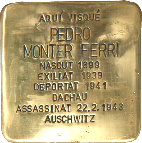 #OTD en 1943 fue asesinado en el campo de concentración de Auschwitz

PEDRO MONTER FERRI
🔻 #deportado.

La ciudad donde vivió, Sabadell, recuerda a quien fue su vecino con un 🟨 #Stolpersteine, colocado en la puerta del que fue su domicilio.

"Una piedra, un nombre, una persona"