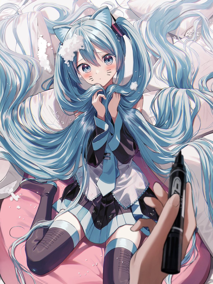 初音ミク「イタズラ好きな猫ミクちゃんとマスター#ネコの日 #初音ミク 」|ぺんたごん🍃🌸のイラスト