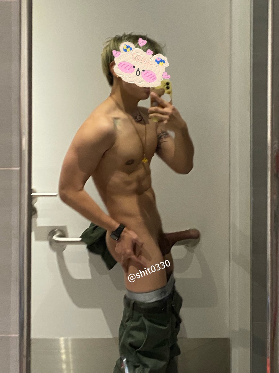 在健身房厕所碰到这样的你会怎么做
#chudai #twink #男大m #1m