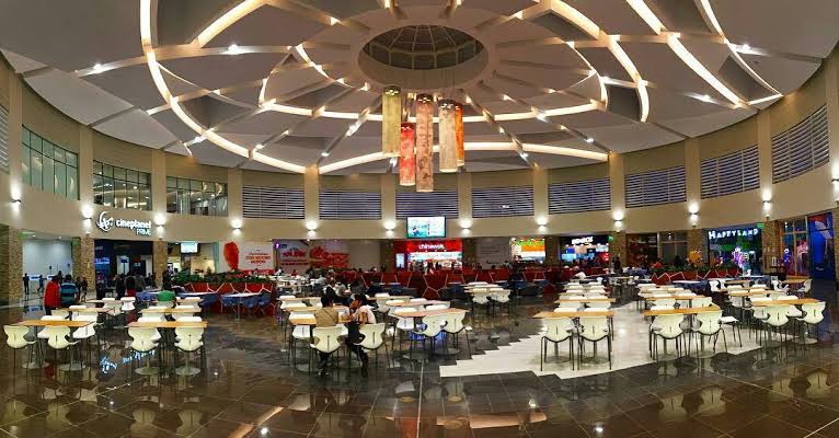 MoazMoaz777's tweet photo. ORRIFIC DISASTER: Tragedy rocks Peru! The roof of Real Plaza Shopping Mall’s food court in Trujillo has collapsed, leaving a grim toll:
At least 3 lives lost
70 injured
🚨 #BreakingNews | #PeruTragedy | #MallCollapse
Get the latest as it unfolds - Follow Now and Subscribe Immediately!
#TrujilloDisaster #EmergencyResponse #SouthAmerica