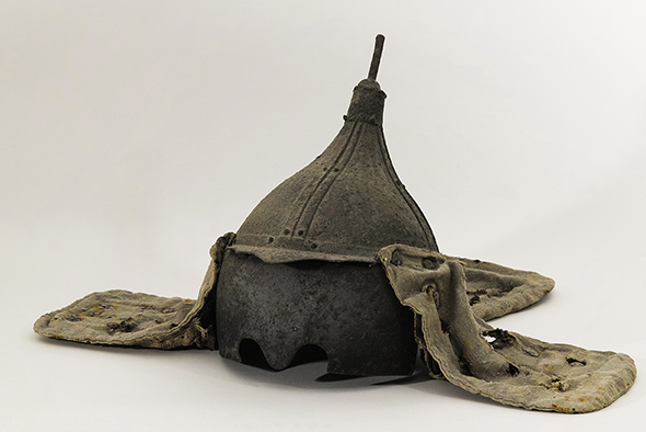 蒙古軍　鉄兜　モンゴル 壱岐の元寇展 #元寇 #対馬 #壱岐 展示物のひとつ、モンゴル兵兜。 この