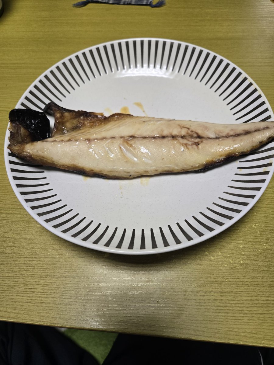ArwAUGEKOdumhbD's tweet photo. こんばんは😃🌃
お疲れ様です(^-^)
静岡県沼津市 有限会社 川正商店さんの 砂干しのサバです
大変美味しくいただきました
#ippo
#wasab
#ゴゴボラケ
#ランアバ
#それいけあいまい https://t.co/3G9ZjRSfEh
