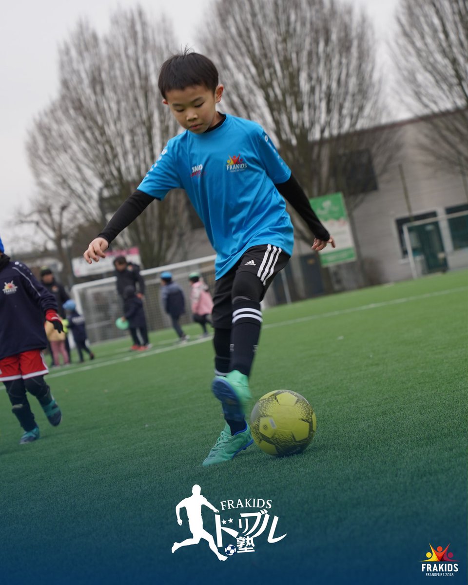 frakids2018's tweet photo. ／
FRAKIDSドリブル塾⚽️
＼
⁡
毎週木・金曜、フランクフルト日本人国際学校近郊のHausen地区でドリブル塾を開催中✨
⁡
ボールタッチ、リフティング、ドリブルを中心に個人の技術向上を目指します🔥
⁡
随時、無料体験受付中📣
⁡
まずはお気軽に無料体験にご参加ください🗣️
⁡
#FRAKIDS #フラキッズ https://t.co/ZvvtD4uKt7