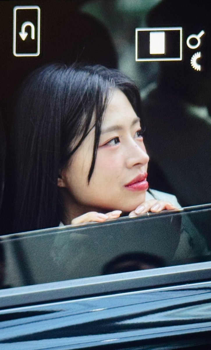 250222 음악중심

므엉가나디가좋다고말해!!!🩷🤍🌊🩵

#김채원 #허니챈 #채원 <a href="/chaeni_1108/">Kim Chae won</a>
#챈챈정보통