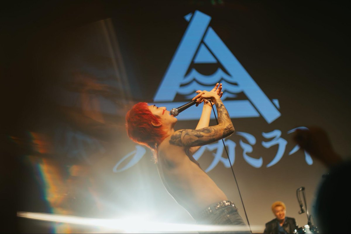 ╱
CYL FES ‘24 ライブレポート🔥
#18歳の成人式 
#ハルカミライ
╲

「ここにいる全員、幸せになっちまえばいいんだ。お前を選んでやれるのは、お前だけだよ！」

橋本学はそう18歳に伝えた。
そして”眠れない夜に俺は My Hair is Bad を聴くのさ”と歌い替え、今回のフェスのラストを飾るMy Hair is