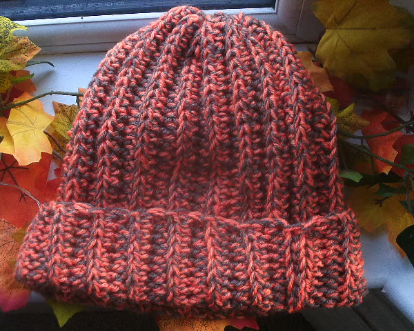 A handmade #ButeBeanie isn't just for #Xmas
 I send out as many as I can make all year round, especially autumn/winter, to homeless outreach projects in the UK. 
Each 1 sold helps cover the making &amp; p+p costs.  Check them out here folksy.com/shops/butearti…
#CraftBizParty #UKGiftAM