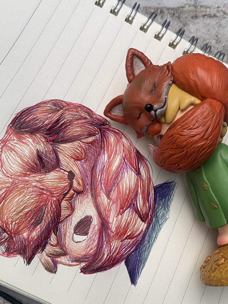 ronowsz's tweet image. “what is essential is invisible to the eye”

-🦊