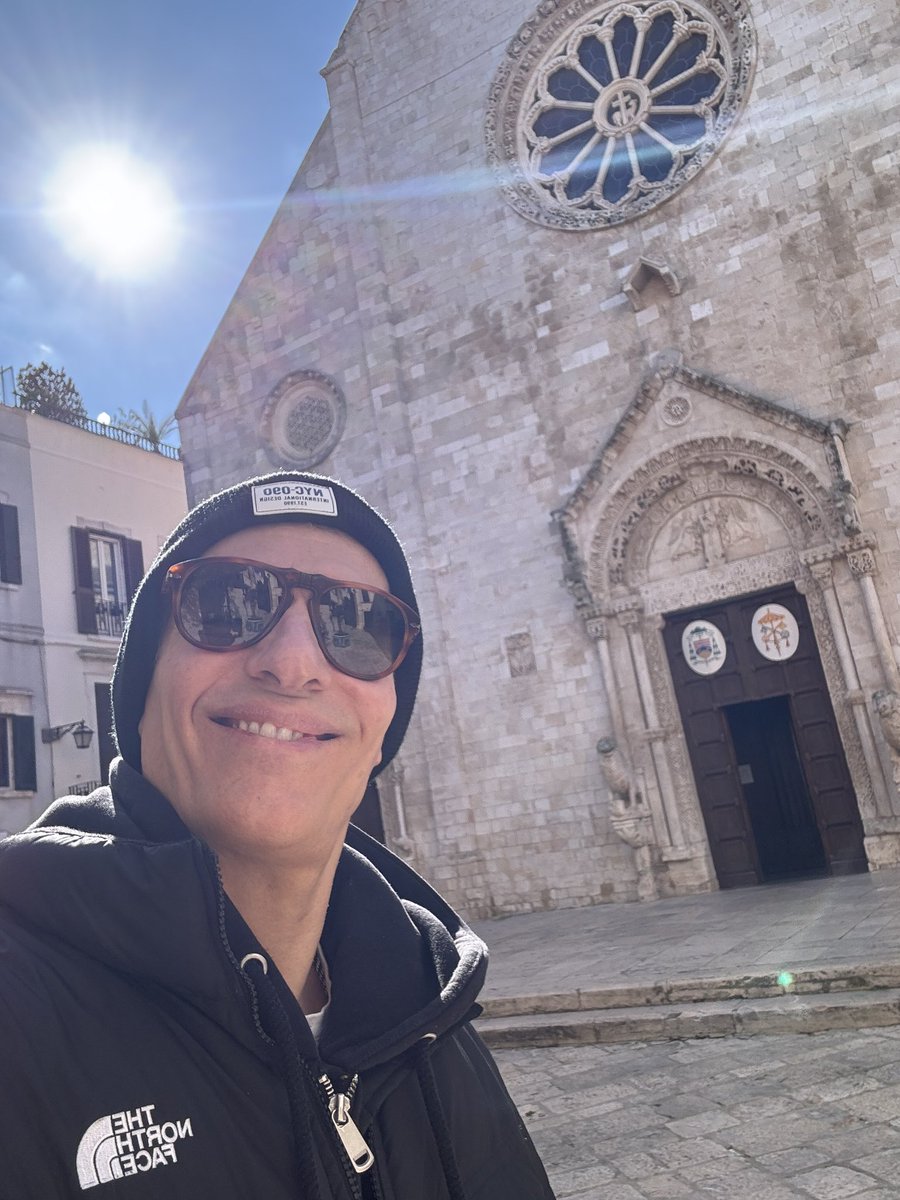 giovannivernia's tweet photo. Due date meravigliose in Puglia. Ci vediamo stasera a Isernia con #capafresca nel Molise che esiste 🤟🏼 grazie davvero dell’affetto che mi regalate di persona, io non me l’aspettavo, cioè sì, ma non così ❤️ https://t.co/SnVswjasxh