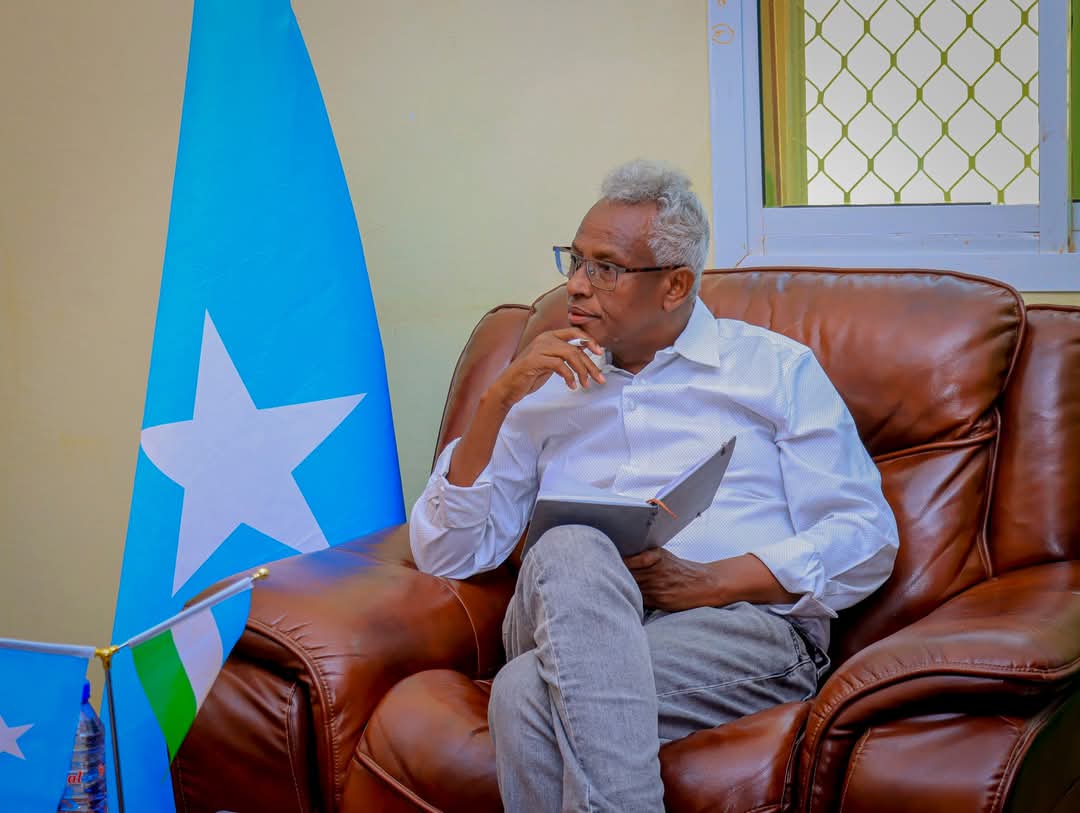 FarahJuxa's tweet image. With the #Ethiopian #Consulate officials in #Garowe, Puntland: on how to strengthen cooperation and work closely on security and movements. Ethiopian Community Association will be established officially in #Puntland to better coordinate security matters.
#People to #People