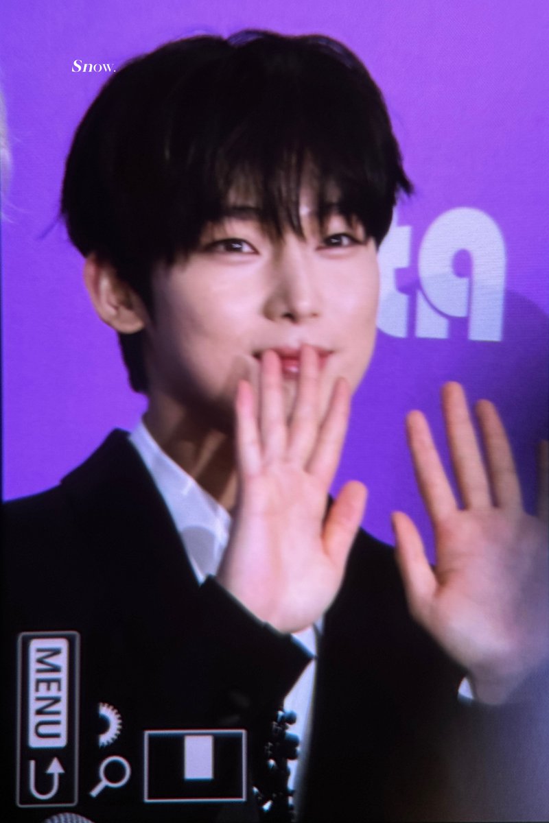 Snow_k3's tweet image. 250222 D-AWARDS RED CARPET
#ENHYPENย #์ํ์ดํย
#SUNOO #์ ์ฐ