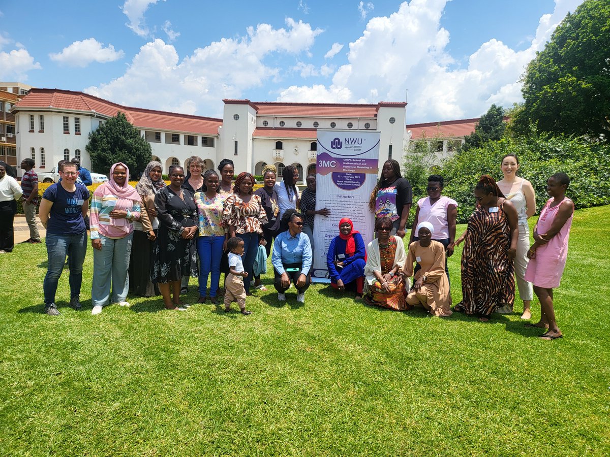 CIMPA_Math's tweet image. 📸Highlights from the CIMPA School "Mathematical and Statistical Modelling in Oncology" at North-West University, South Africa 🇿🇦 (3-14 Feb 2025).
🙏🏻 Huge thanks to the coordinators: P. M. Tchepmo Djomegni (NWU), F. Hubert (AMU), S. Dabo (Lille)
🔗 info: bit.ly/4gYJfzI