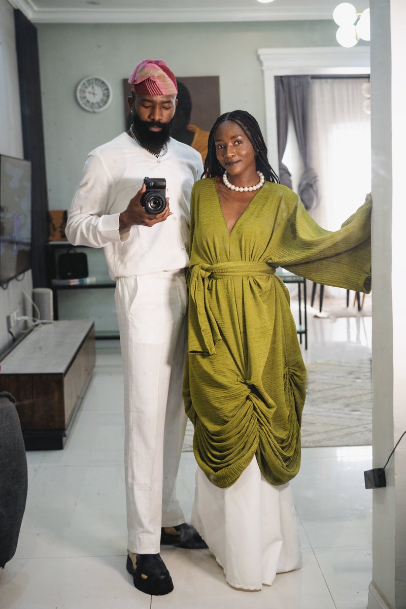lilyeguavoen's tweet photo. Styled myself in the famous Igór Uńim set and my man in Ukànni.
This is the perfect his and hers inspo and I’m taking orders.
Hurry before February runs away!😉

📸: @MatthewEguavoen 
Igór Uńim: @Likukwen 
Ukànni: @attiahluxury https://t.co/6reo7PssAv